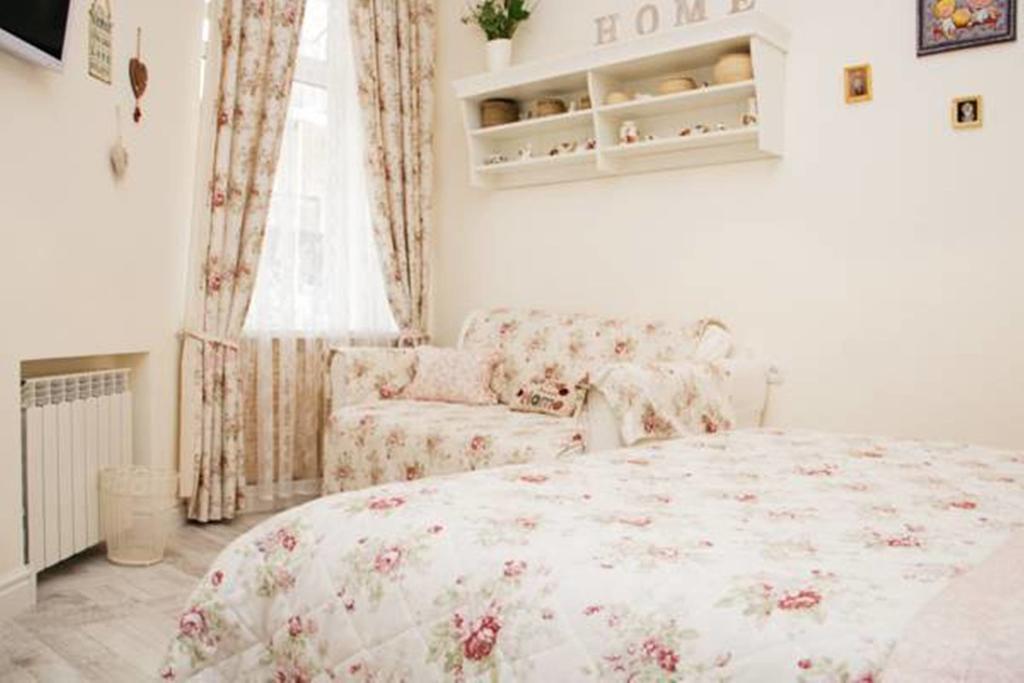 Romantic Apartment On Rynok Square With Air-Conditioning إلفيف الغرفة الصورة